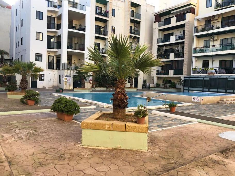 Top Floor Apt With Common Pool Close To All Amenities San Pawl il-Baħar Eksteriør bilde