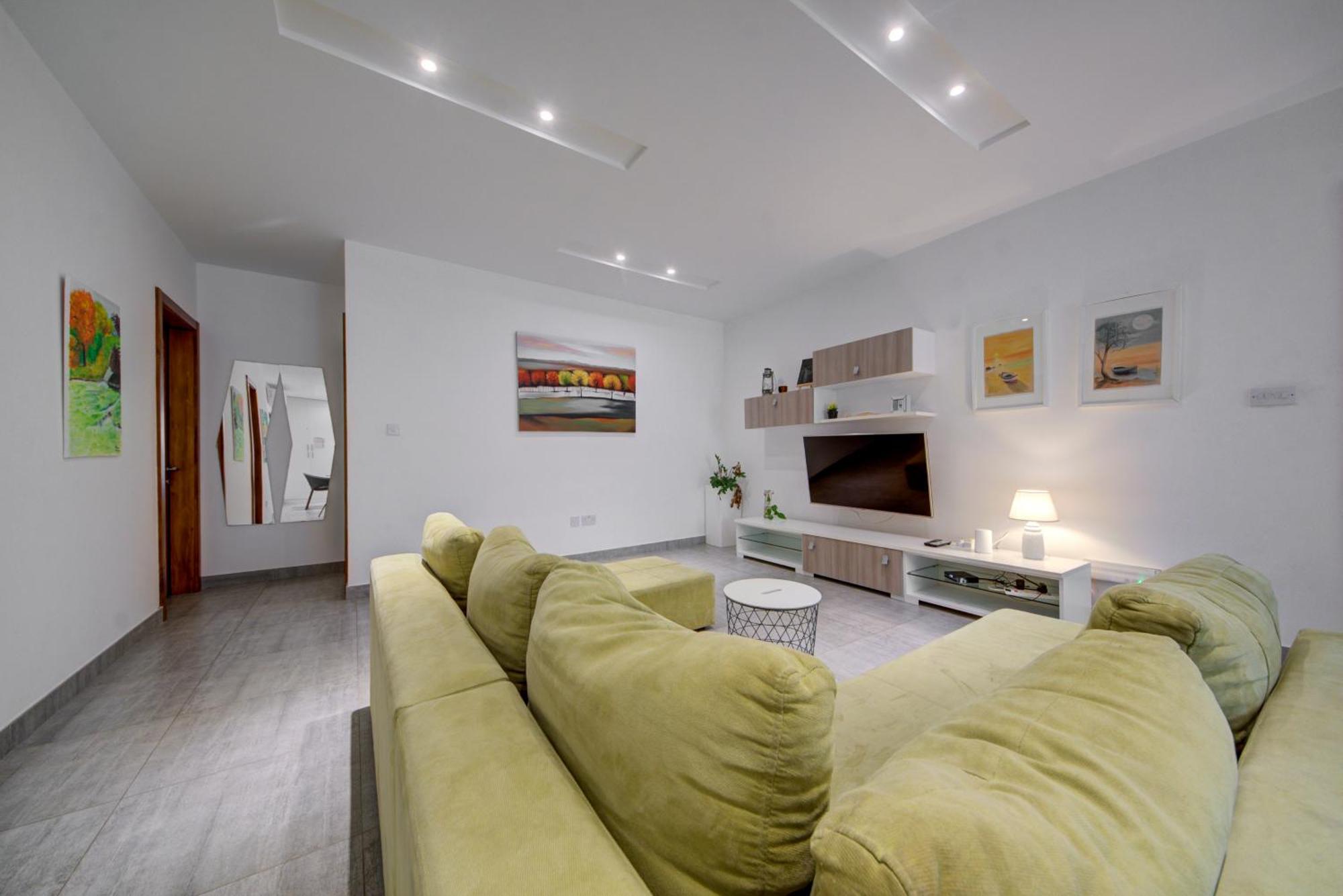 Top Floor Apt With Common Pool Close To All Amenities San Pawl il-Baħar Eksteriør bilde