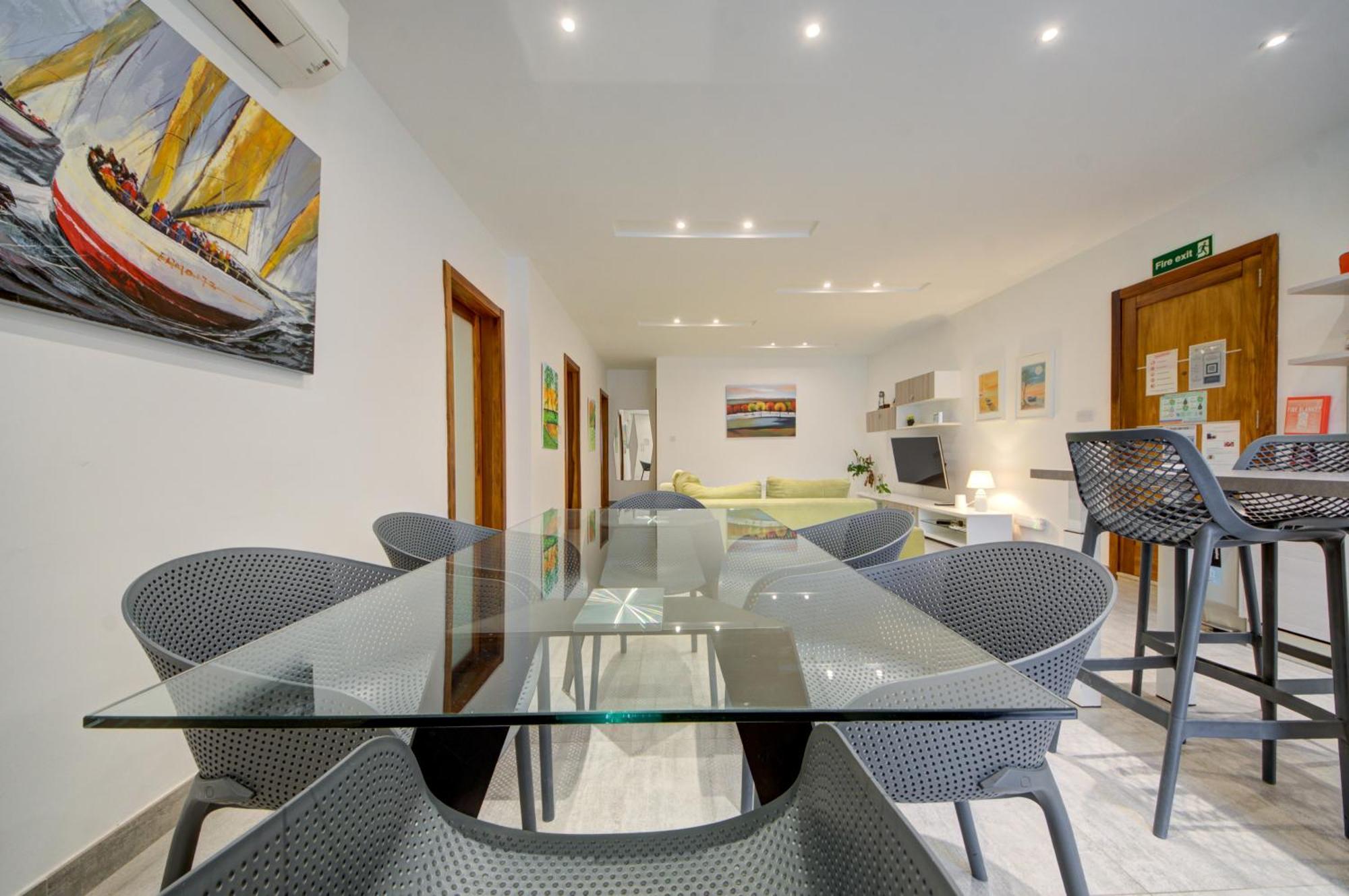 Top Floor Apt With Common Pool Close To All Amenities San Pawl il-Baħar Eksteriør bilde