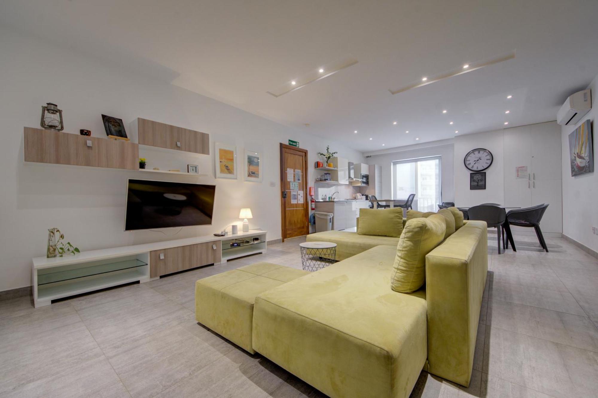 Top Floor Apt With Common Pool Close To All Amenities San Pawl il-Baħar Eksteriør bilde