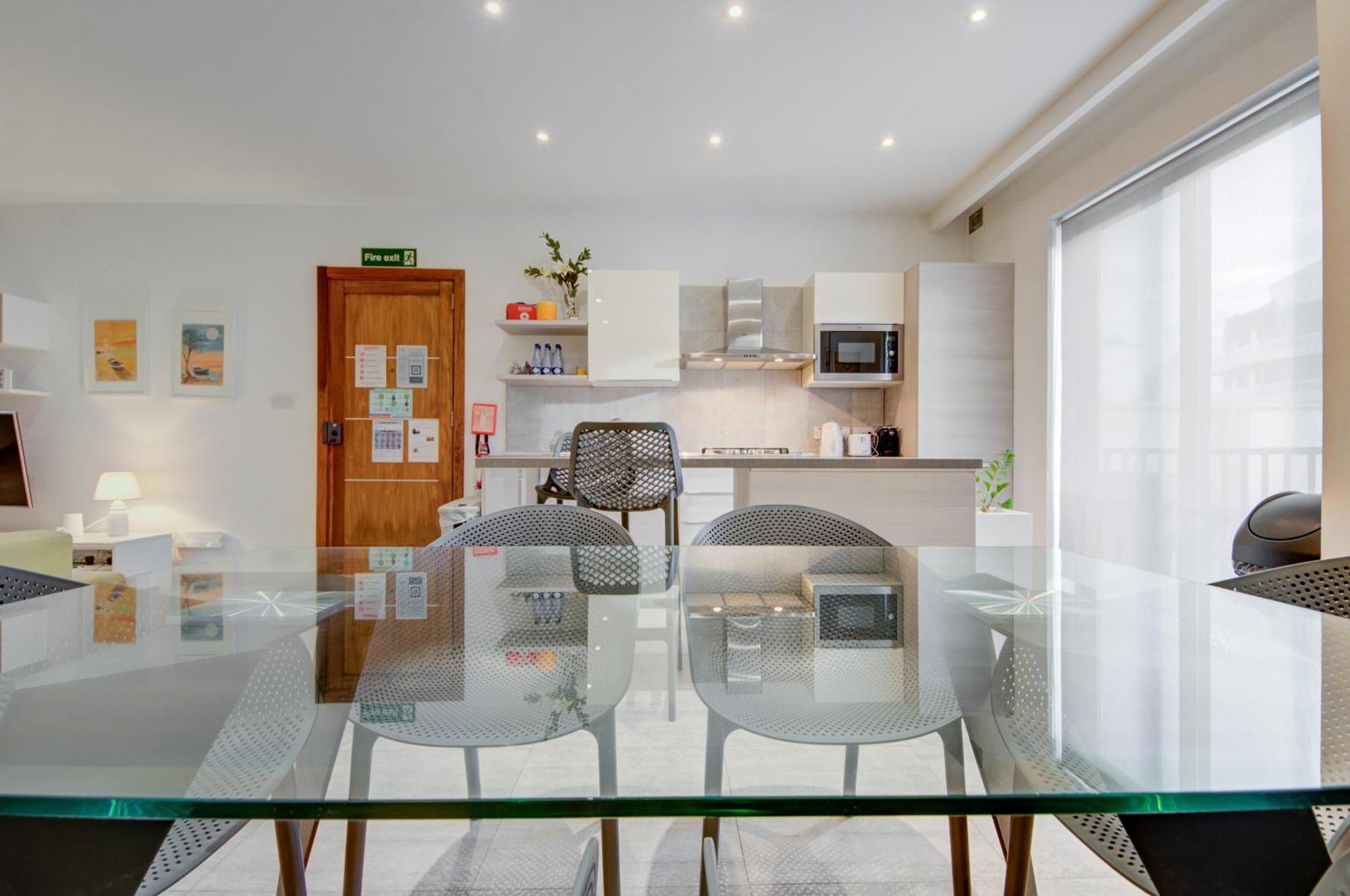 Top Floor Apt With Common Pool Close To All Amenities San Pawl il-Baħar Eksteriør bilde
